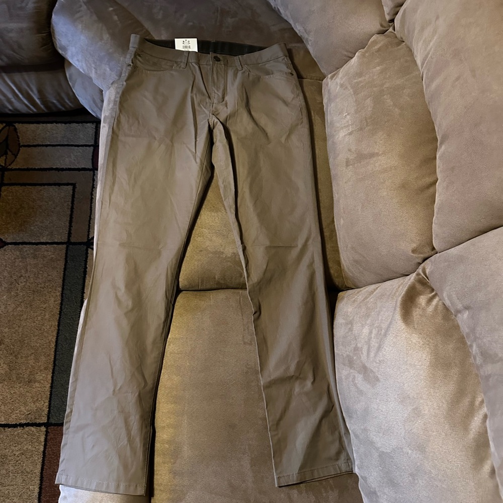 English laundry chinos khaki color